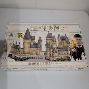 BNIB Harry Potter Hogwarts Castle 3D Puzzle